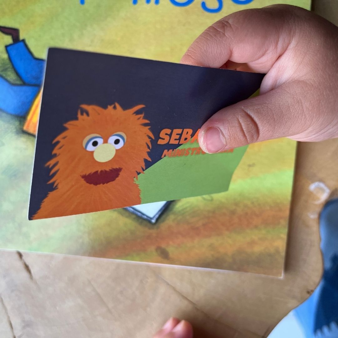 Etiquetas adhesivas de papel personalizadas tipo sticker para libros, libretas, cuadernos